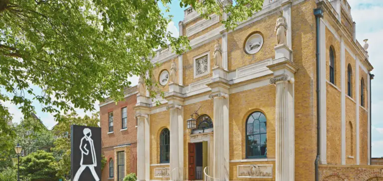 Pitzhanger Manor exterior with Georgian architecture